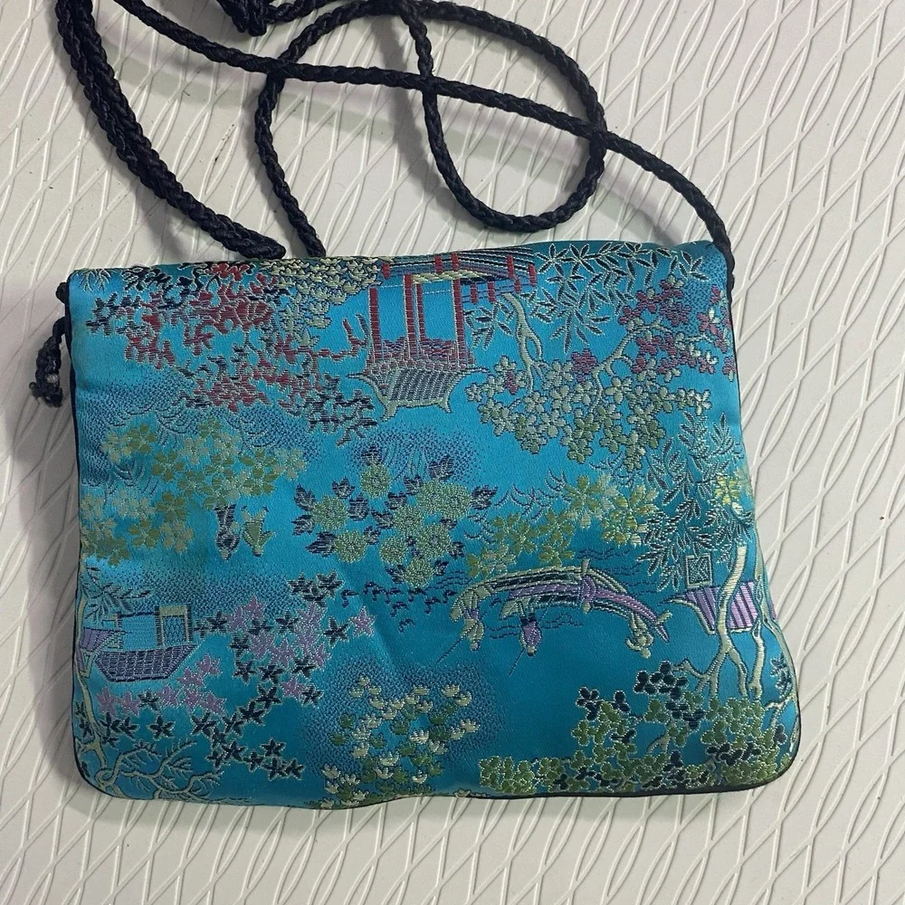 Hand Made Teal Blue Pure Silk Embroidery Mini Cross-body Purse 8x6x.75"‎ - Picture 4 of 9